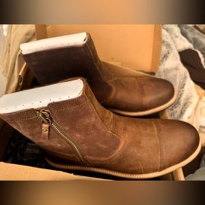 Ugg M Dalvin Boots